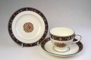 　ウェジウッド　=　Cup&Sauce&Plate15　=　RUNNYMEDE=W4472　 (1級品)