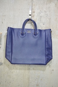 ヤングアンドオルセン　YOUNG&OLSEN The DRYGOODS STORE　EMBOSSED LEATHER D TOTE M　YO2401-GD006　レザー　トート　バッグ　鞄 D6678