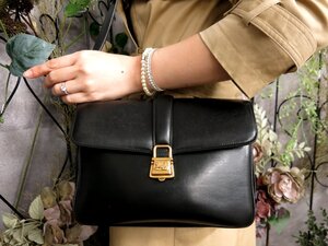 ●超美品●CELINE セリーヌ●フラップ●カーフ レザー 本革●ショルダー バッグ●黒●ゴールド金具●肩掛け●収納 かばん●Js53777