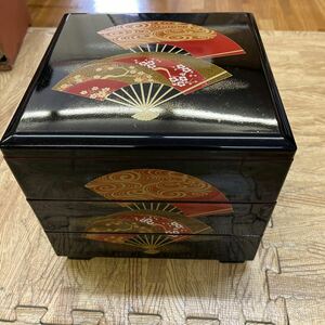 A7-93 【未使用】山中漆器 三段重 お重 21×21×19cm 長期保管品