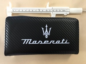 送料無料　かなり目立つ！マセラティ　MASERATIロゴ　 カーボン柄布　大き目財布　ギブリ　レヴァンテ　クワトロポルテ　グランツーリズモ