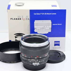 ★美品★カールツァイス　Carl Zeiss Planar T*1.4/50 ZF (ニコンAis)