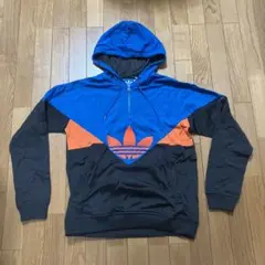 adidas パーカー　トップス