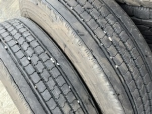 225/90R 17.5 ブリヂストンR225 2本セット販売　7分山　倉庫保管品　送料無料　但し北海道　沖縄　離島を除く