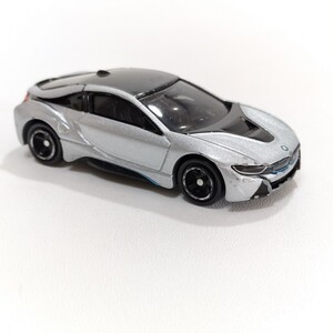 TOMICA トミカ 1/61 BMW i8 シルバー No.17 ミニカー 現状品