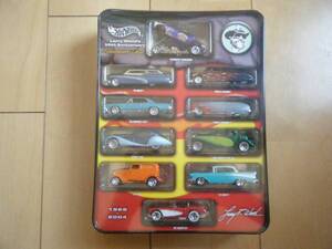 希少新品　Hotwheels Larry Wood 35th Anniversary 10car set 鉄製缶入り BARRACUDA Funny car バラクーダ