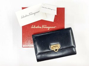 中古品 Salvatore Ferragamo サルヴァトーレ フェラガモ 三つ折り財布 小物 ブラック ガンチーニ レザー レディース 財布 パスケース