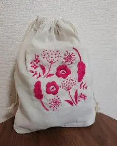 ハンドメイド・巾着・ポーチ　刺繍