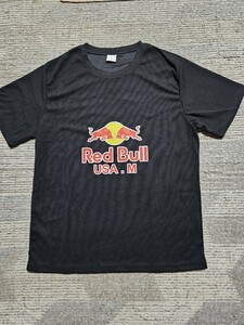 人気のエナジードリンク “レッドブル” Tシャツ Lサイズ 黒 未使用新品！