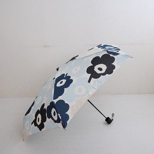 【美品】日本限定/マリメッコ marimekko *Unikko 折りたたみ傘 ライトブルー*傘うにっこ柄(ac87-2412-126)【81A52】