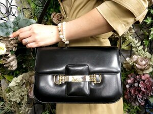 超美品●CELINE オールド セリーヌ●馬車金具●カーフ レザー 本革●ショルダー バッグ●黒●ゴールド金具●肩掛け●ヴィンテージ●Js51089