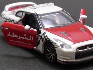 ☆日曜夜☆新品☆NISSAN GT-R UAE ABU DHABI POLICE PATROL CAR☆アラブ首長国連邦 アブダビ警察 パトロールカー☆GT-R COLLECTION VOL.1