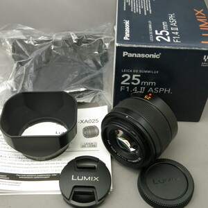 【新品同様】Panasonicパナソニック　DG SUMMILUX25mmF1.4II　H-XA025　★NO.8673