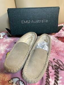 EMU Australia エミュオーストラリア　ムートン モカシン スエード 靴 スリッポン　23.0cm ベージュ系