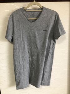 送料込☆美品/DIESEL/Tシャツ/Mサイズ/グレー色☆