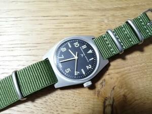 アンティーク　軍用時計　IWC　ユニークダイヤル　手巻き　ベトナム戦争　ミリタリーウォッチ　ヴィンテージ　腕時計　アメリカ軍　カーキ