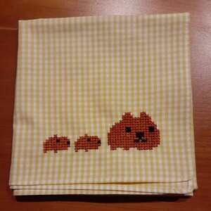 ハンカチ　カピバラさん　刺繍