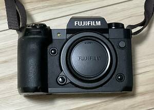 【毎週日曜日は値下げして出品、ゴールドクーポン利用で259,990円！】FUJIFILM 富士フイルム X-H2 ボディ 付属品未使用 元箱あり 