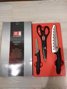 【w333】【未使用、保管品】 美濃刀匠兼守 「匠 兼守」 KITCHEN 3点セット 包丁 万能包丁 ペティナイフ 調理器具