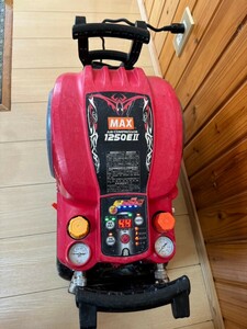 MAX コンプレッサー1250E2