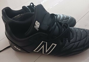 new balance　フットサルシューズ