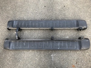 トヨタランドクルーザー 200ランクル純正サイドステップ左右セット TOYOTA LAND CRUISER 200 GENUINE SIDE STEPS SET