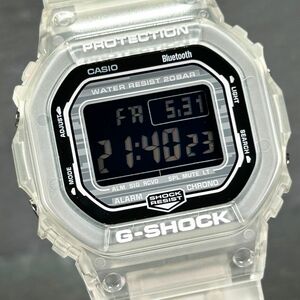 生産終了品 超美品 CASIO カシオ G-SHOCK ジーショック DW-B5600G-7 腕時計 クオーツ デジタル モバイルリンク Bluetooth機能 スケルトン