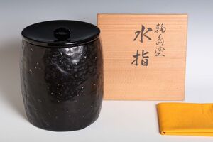 9028 輪島塗 輪島螺鈿ちらし水指(木箱・塗蓋) 水差 水指 茶道具 漆芸 漆器