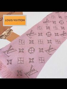 Louis VUITTON ルイヴィトン　マフラー　ピンク　ロゴ　シャイン