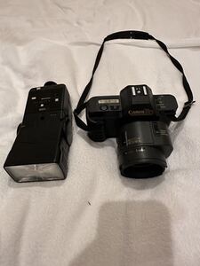 Canon T80 カメラ　一眼レフ キャノン 