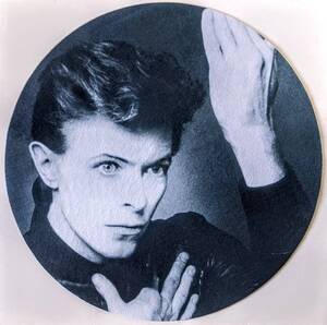 David Bowie デヴィッド・ボウイ - Heroes ジャケット・デザイン - Slip Mat レコード・プレイヤー・ターン・テーブル用スリップ・マット