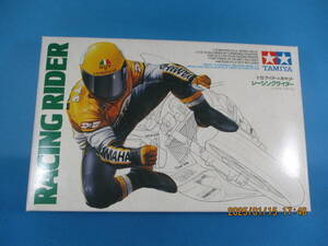  タミヤ　1/12 ライダー人形キット レーシングライダー ハングオンスタイル