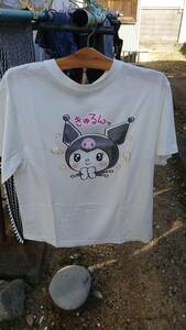 M クロミ Tシャツ きゅるんっ ぷくぷくシール付き