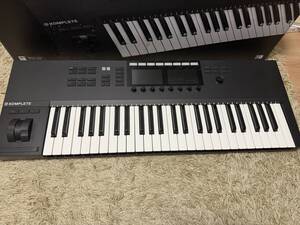 Native Instruments KOMPLETE KONTROL S49 MK2 MIDIキーボード/トランスファーID付き 