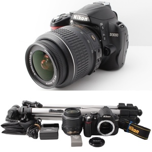 ニコン　Nikon　D3000　デジタル一眼レフカメラ　初心者向け　バッテリー　充電器　ストラップ　三脚　動作品　即納