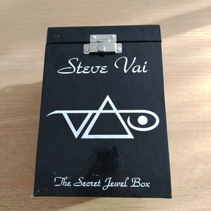 Steve Vai / The Secret Jewel Box (輸入盤４CD＋別購入２CD)　特殊ボックスケース、ギターピック３枚付き