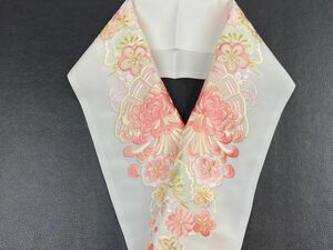 ▼三作▼送料無料　豪華　刺繍半衿　シルエリー　日本製　Ｄ404