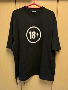 正規 19SS BALENCIAGA バレンシアガ DEMNA GVASALIA デムナ ヴァザリア 18 + クルーネック Tシャツ 黒 L 612966 TIV43