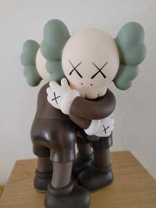 kaws カウズ フィギュア ソフビ ベアブリック メディコムトイ medicomtoy