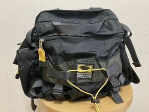 MOUNTAINSMITH マウンテンスミス ウエストバッグ ボディバッグ　黒×黄