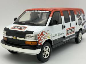 シボレー エクスプレス バン 1/25 / Chevrolet Express Cargo Van シェビーバン フルサイズバン カーゴ アメ車 ミニカー