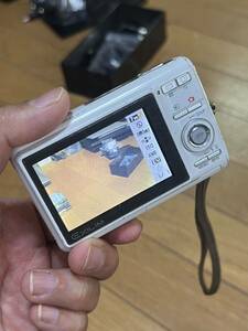 CASIO カシオデジタルカメラ EX-Z77 バッテリー＋SD カード付き　動作品　(FB-NH)