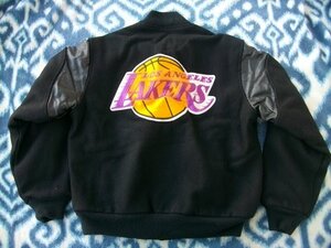 ロサンゼルス レイカーズ 黒ジャンパー？ジャケット？ 極美品 M NBA Los Angeles Lakers