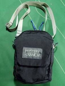 ▲MYSTERY RANCH コーデュラナイロン素材 ショルダーポーチ BIG BOP ブラック/ブルー 美品!!!▲