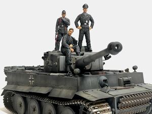 タミヤ1/35 タイガー戦車　重戦車　完成品　フィギュアセット　ドイツ兵　