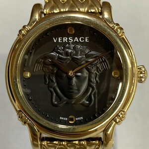 ＶＥＲＳＡＣＥ アナログ 黒文字盤 中古 ウォッチ ヴェルサーチ メデューサ 腕時計 ゴールド ステンレス 時計/247