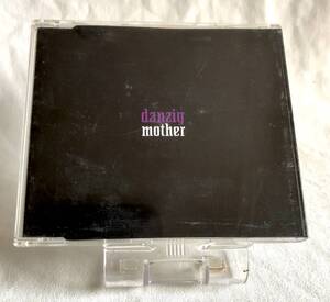 レア輸入盤CD Danzig(ダンジグ) Mother , Maxi-Single 3曲収録。Produced By Glenn Danzig, Rick Rubin, Written-By Glenn Danzig