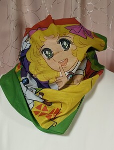 お値下げ★新品★可愛い女の子と緑のマフラー　筒状のスカーフ