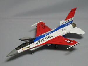 タミヤ 1/48 F-16C バイパー・デモチーム 50周年記念塗装 塗装済完成品