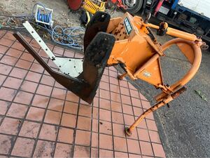 【栃木発】川辺 ゴボウ掘り取り機 BVD-30 KAWABE 川辺農研産業 ルートディガー ごぼう 収獲機 振動 堀取り トラクター 牛蒡 中古 